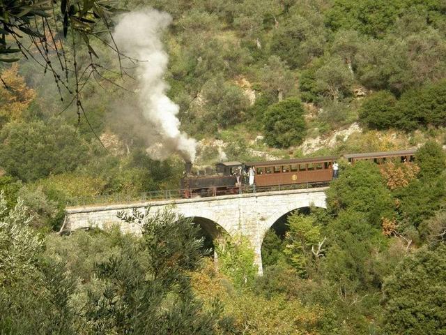 peloponissos-och-centrala-grekland