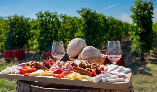 Rumänien - traditionell mat och vin