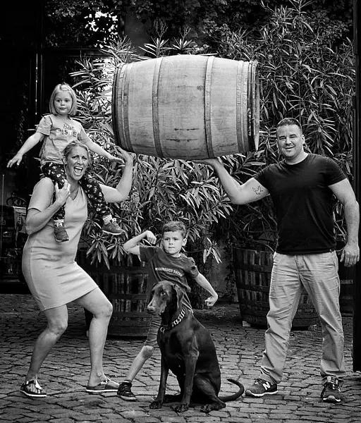 leganta-viner-Fritz-Becker-med-familj-Weingut-Friedrich-Becker