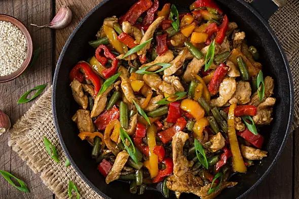 Vita viner från Italien - sötsur kycklinggryta