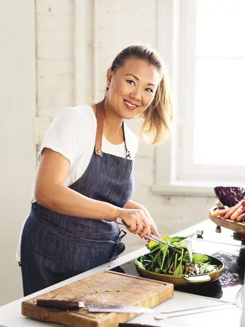 District-7-Chardonnay - Jennie-Wallden-lagar-mat