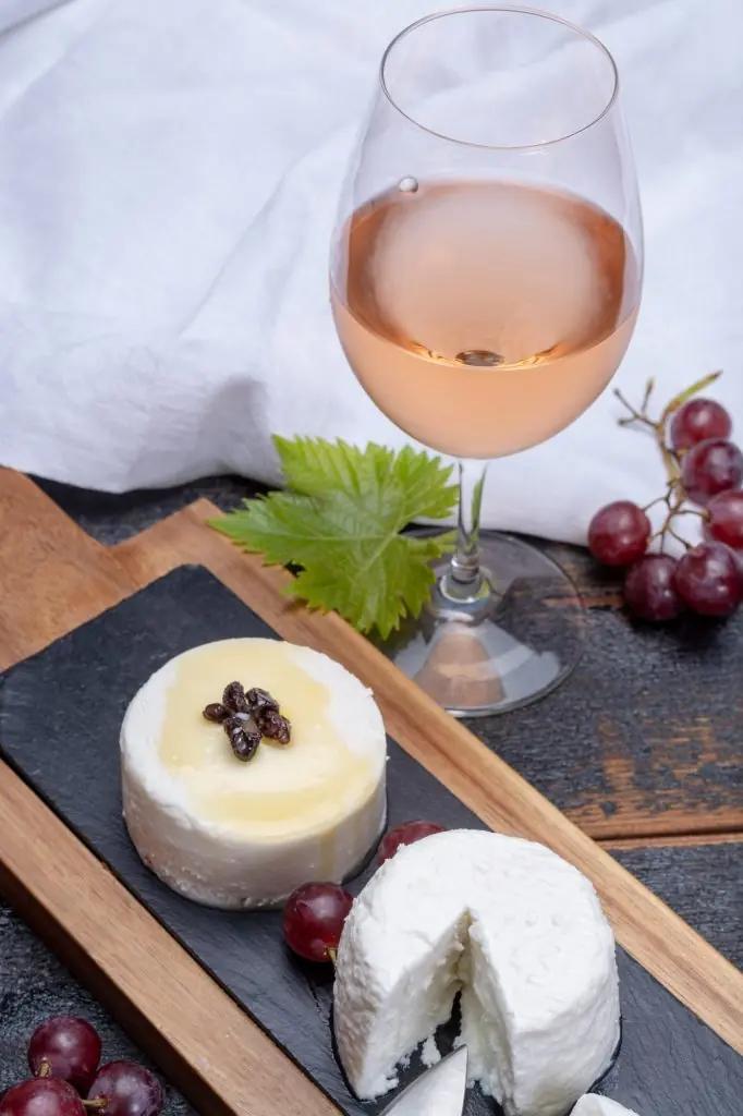 vin-till-chevre-med-honung