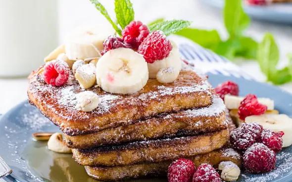 påsk-bubbel - fattiga riddare med bär