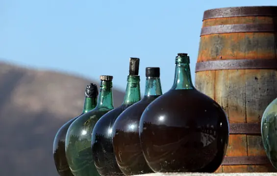 viner från kanarieöarna - vinflaskor - Vinjournalen.se